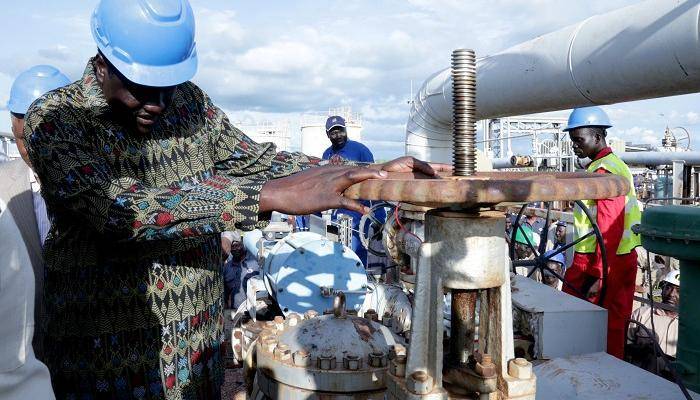 السودان يحصل على 24 مليون دولار رسوم عبور نفط الجنوب