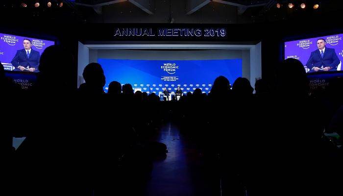 دافوس.. البرازيل تعد بتهيئة أجواء مناسبة للاستثمار