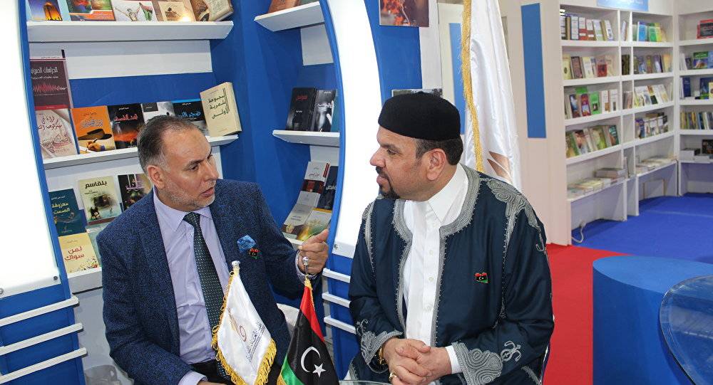 كواليس الجلسة الأولى بين وزراء ثقافة الشرق والغرب الليبي في معرض القاهرة الدولي للكتاب