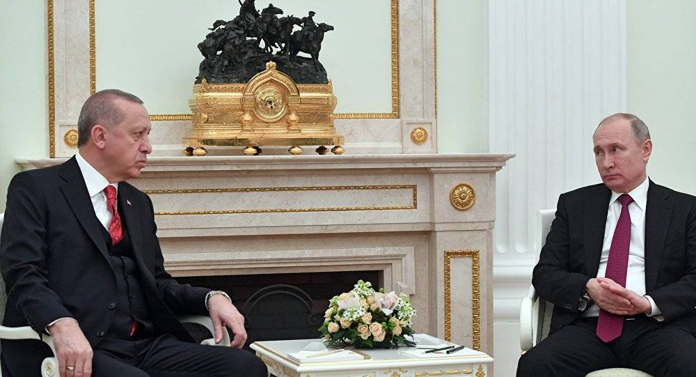 بوتين: روسيا تدعم إقامة حوار بين السلطات السورية والأكراد