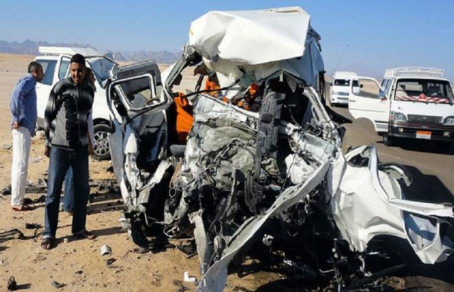 حادث تصادم شمالي مصر يودي بمصرع 10 وجرح 20