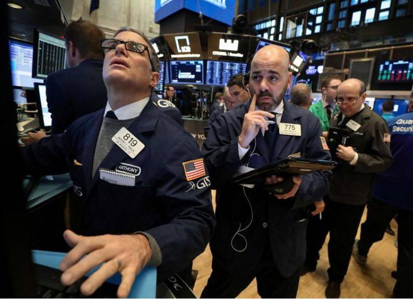 ستاندرد آند بورز وداو يفتحان على استقرار وناسداك يصعد بدعم قطاع الرقائق