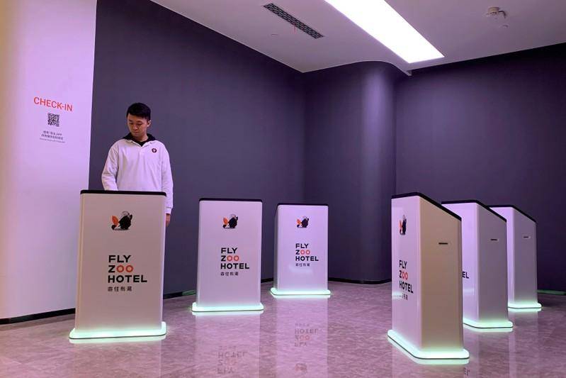 Dans l'hôtel futuriste d'Alibaba, le personnel est en supplément