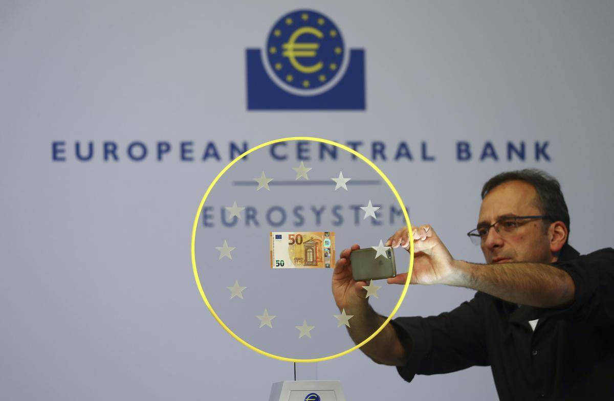 Stocks weak, bonds up after ECB, U.S.-China trade talk