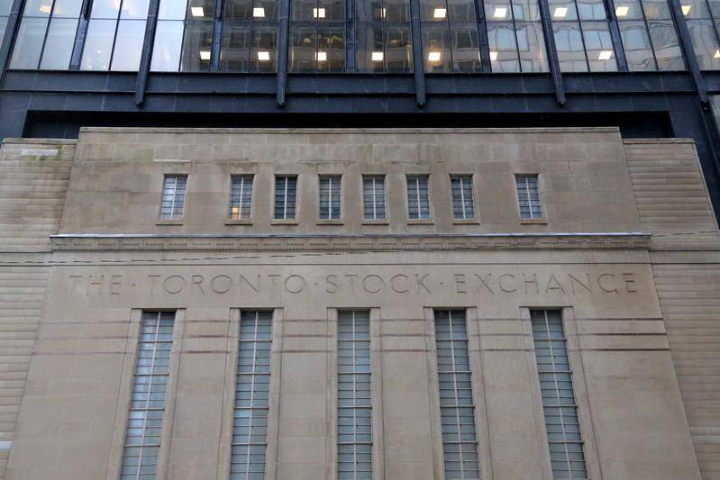 TSX opens flat after U.S. Commerce Secretary's comment tempers trade optimism