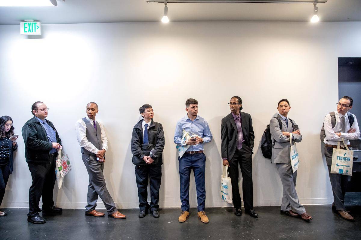 U.S. labor market remains strong, economy slowing