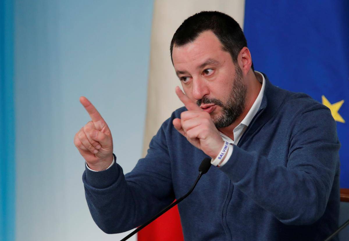 Hardline Italian minister faces trial over blocked migrants