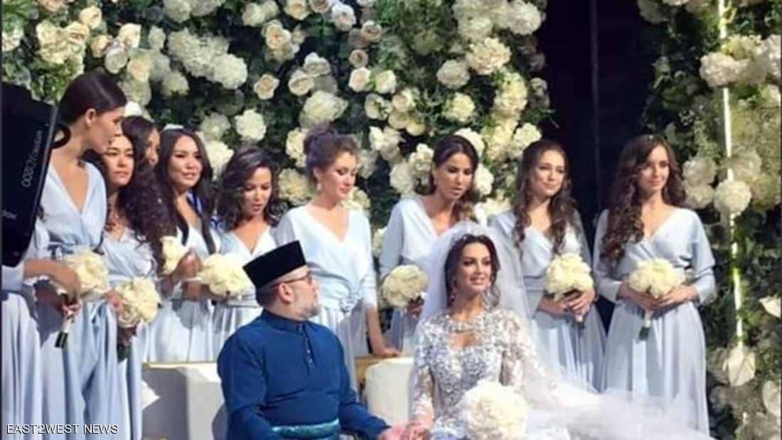 بعد خسارة عرش ماليزيا.. أنباء عن طلاق الملك من زوجته الروسية