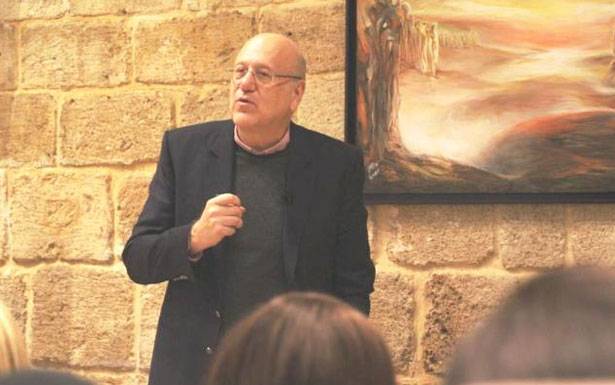 «مُصرّون على عودة النازحين إلى بلادهم»

ميقاتي: ليس هناك أزمة نظام بل هناك أزمة

في ممُارسته.. والعودة الى اتفاق الطائف ضروريّة