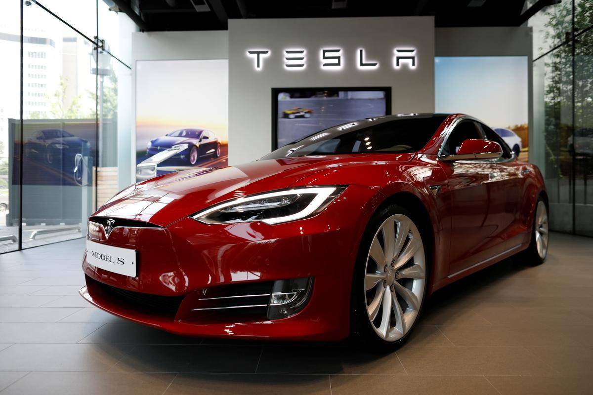 特斯拉减少高价位车型Model S和Model X的生产工时