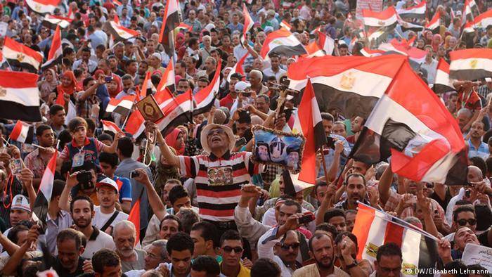 8 سنوات على ثورة يناير.. أين تقف مصر اليوم؟