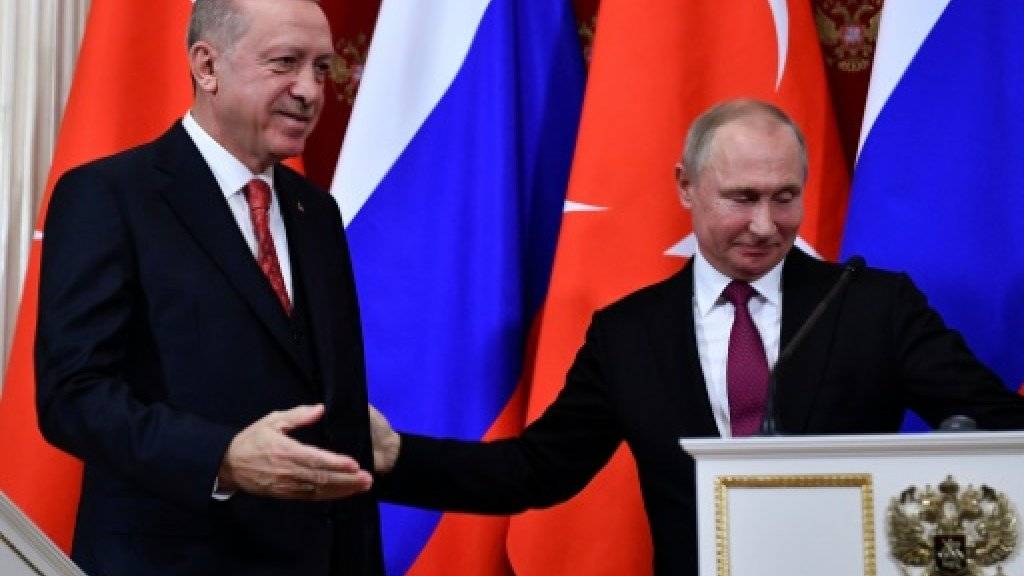 أردوغان يدعو إلى إقامة "منطقة آمنة" على الحدود مع سوريا "في غضون بضعة أشهر"