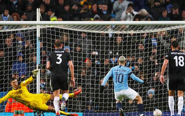 البطولات الأوروبية : مانشستر سيتي يلحق بمانشستر يونايتد الى دور الـ 16 لكأس انكلترا