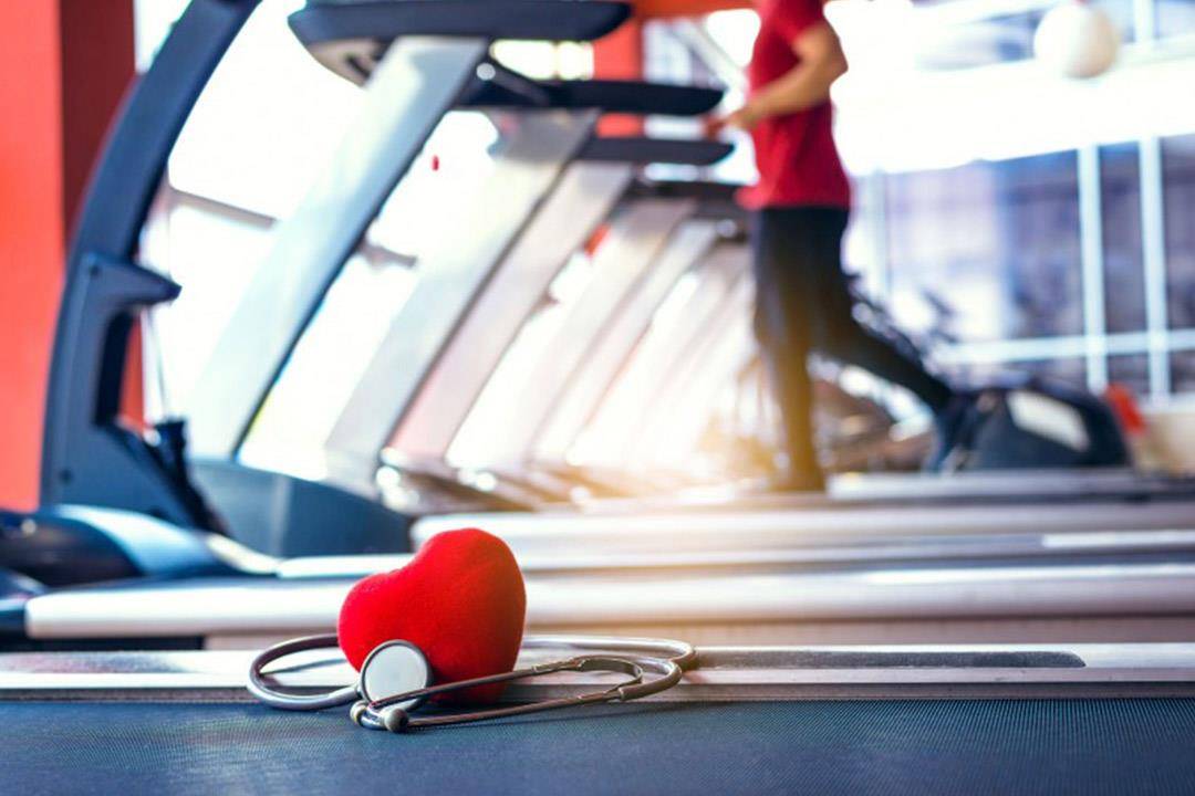 الرياضة مفيدة لمرضى القلب.. علامات خطر تستدعي التوقف فورا