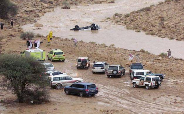 السعودية تعلق الدراسة وتحذيرات خطيرة للمواطنين