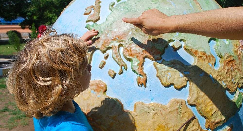 بينها دولة عربية... تعرف على الدول الأكثر أمانا في العالم ©