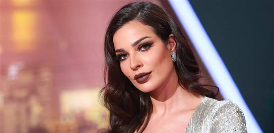 مشروع جديد لنادين نسيب نجيم.. فهل يتسبب في تأخير مسلسل "خمسة ونص"؟
