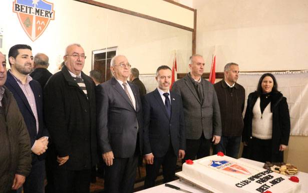 برعاية وحضور رئيس اتحاد التايكواندو

نادي الفرير بيت مري كرّم ابطاله