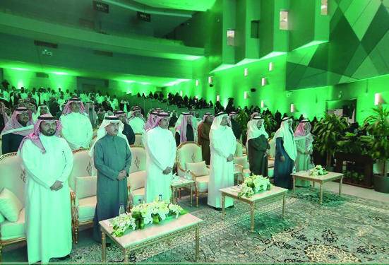 «التعليم» تتعاقد مع 5 شركات متخصصة لتولي الحراسات والتشغيل في المدارس