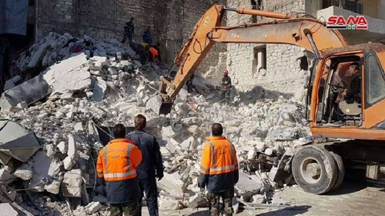 مصرع 11 أشخاص بانهيار مبنى سكني في حلب