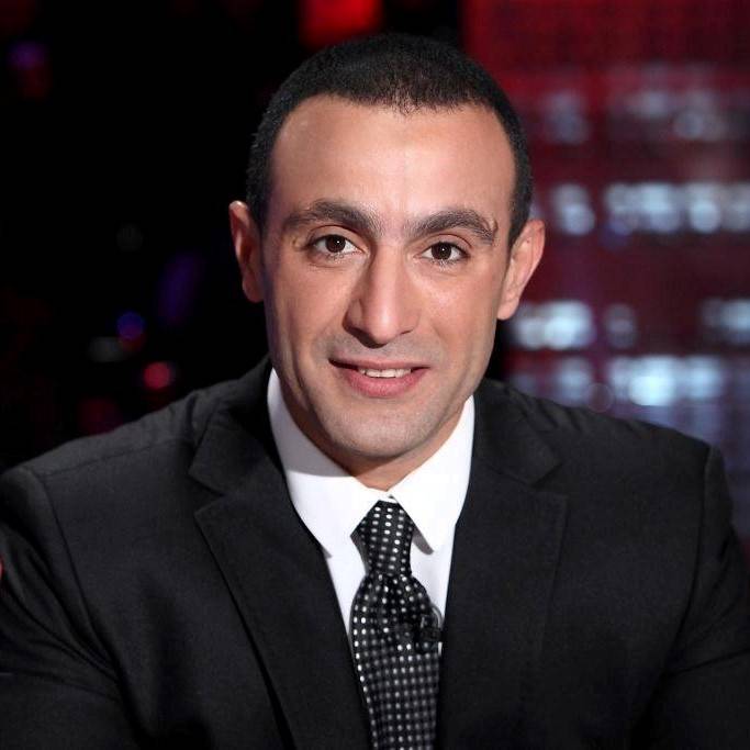 ظهور نادر لـ أحمد السقا وأبنائه الثلاثة -بالصورة
