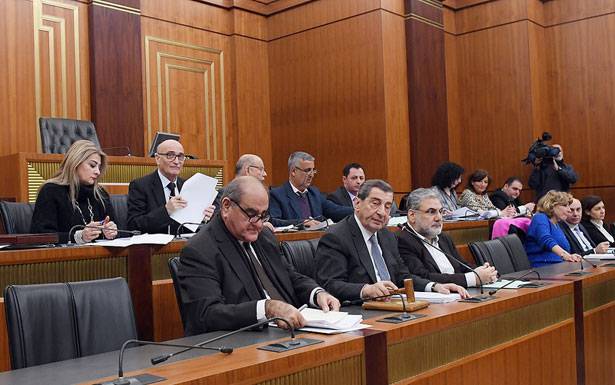 «اللجان» ناقشت إعطاء سلفة لأصحاب

الحقوق المتوجبة على الجمعيّة التعاونيّة