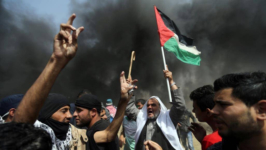 الجيش الاسرائيلي قتل شاباً فلسطينيا كان في نزهة مع رفاقه