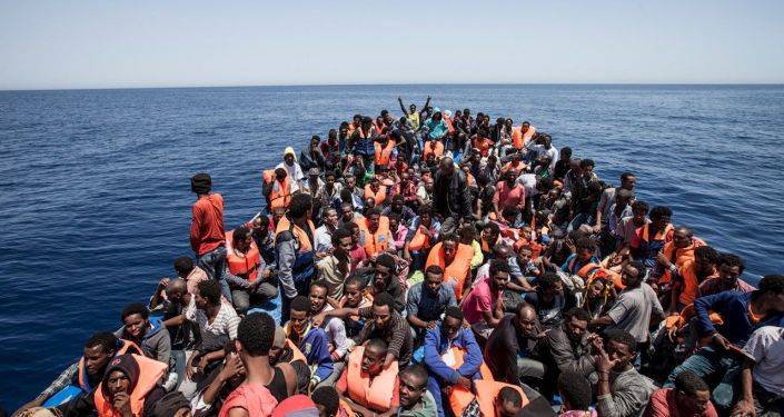142 مهاجرا غير شرعي يحملون جنسيات مختلفة في بنغازي