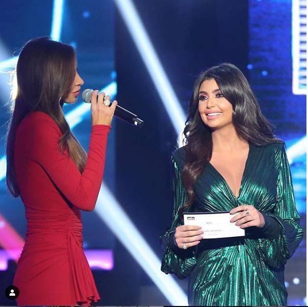 "ديو المشاهير".. خروج دوللي عياش و‏اشكال بين ناصيف وعباس على المسرح!