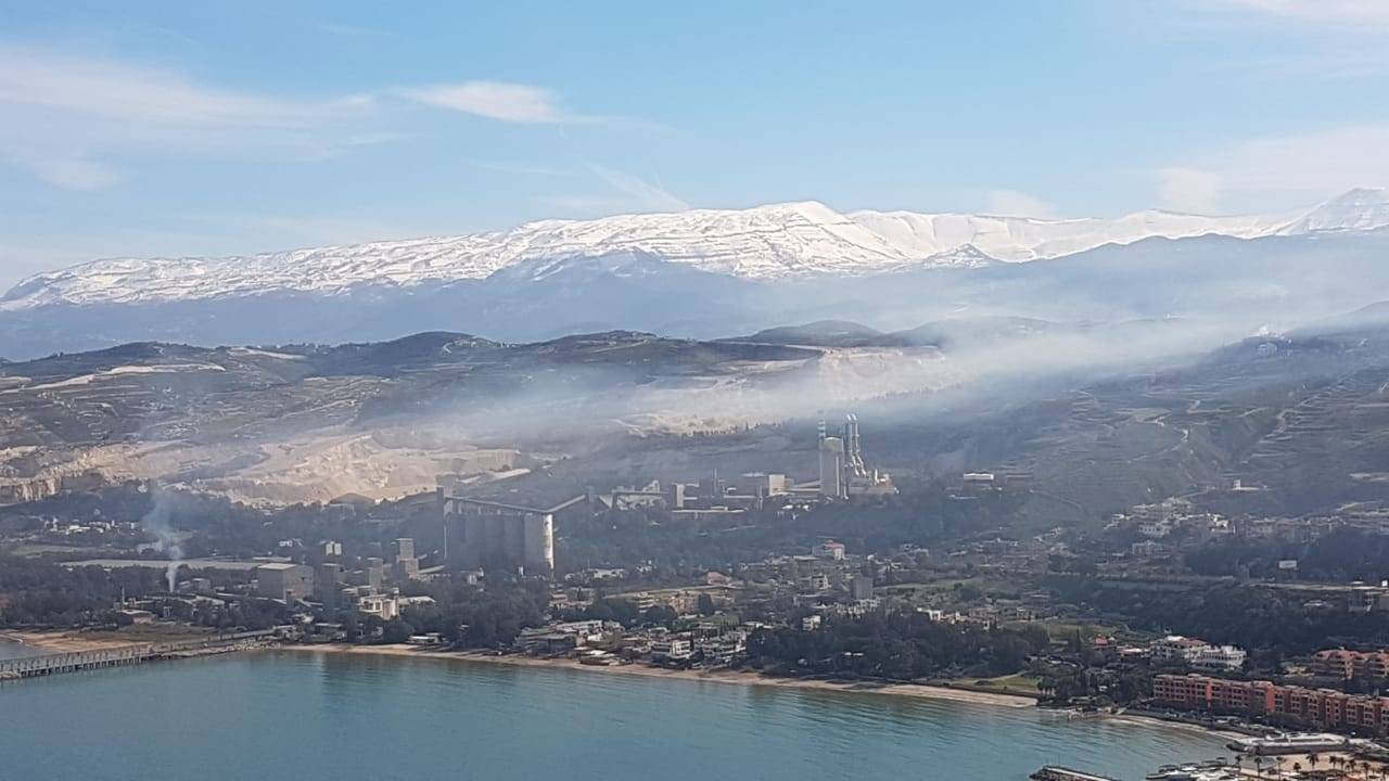 لجنة كفرحزير البيئية: لوقف مصانع اسمنت شكا والهري لتسببها بالسرطان