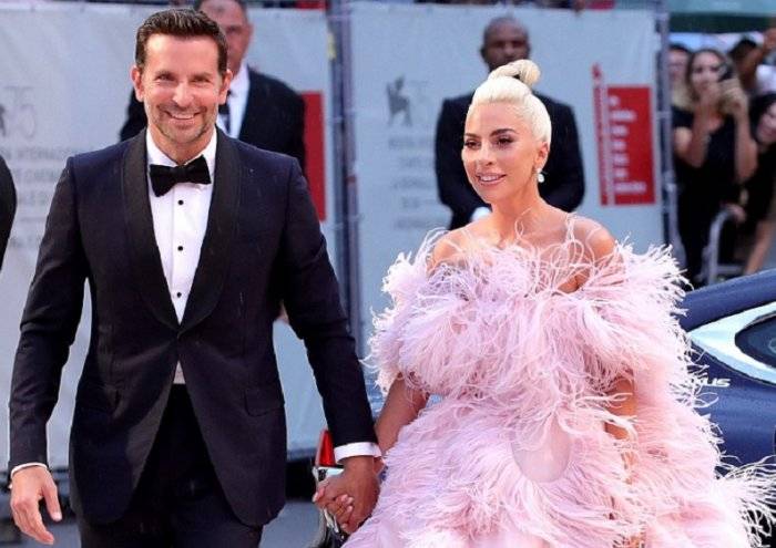 ليدي غاغا وبرادلي كوبر سيغنيان Shallow في الأوسكار