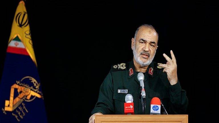 الحرس الثوري الإيراني يهدد أوروبا بإحداث طفرة في صناعة الصواريخ