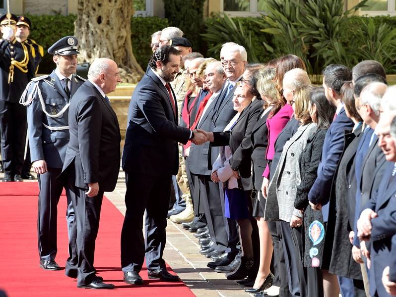 استقبال رسمي في الباحة الخارجيّة للسراي

الحريري : الموقف الأميركي من «الصحة»

لا يُحرجنا ولن يؤثر على المساعدات الدوليّة
