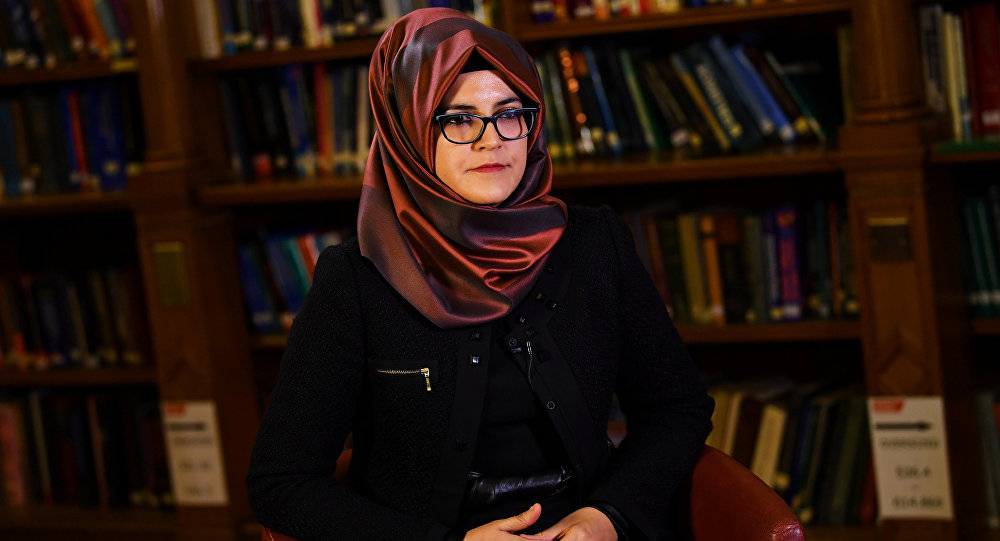 بالصور۔۔۔ خطيبة خاشقجي تصدر كتابا عن مقتله