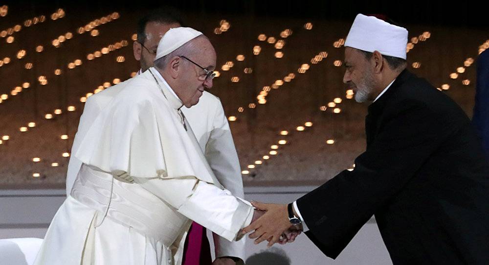 محمد بن زايد يعلن بدء بناء مسجد 