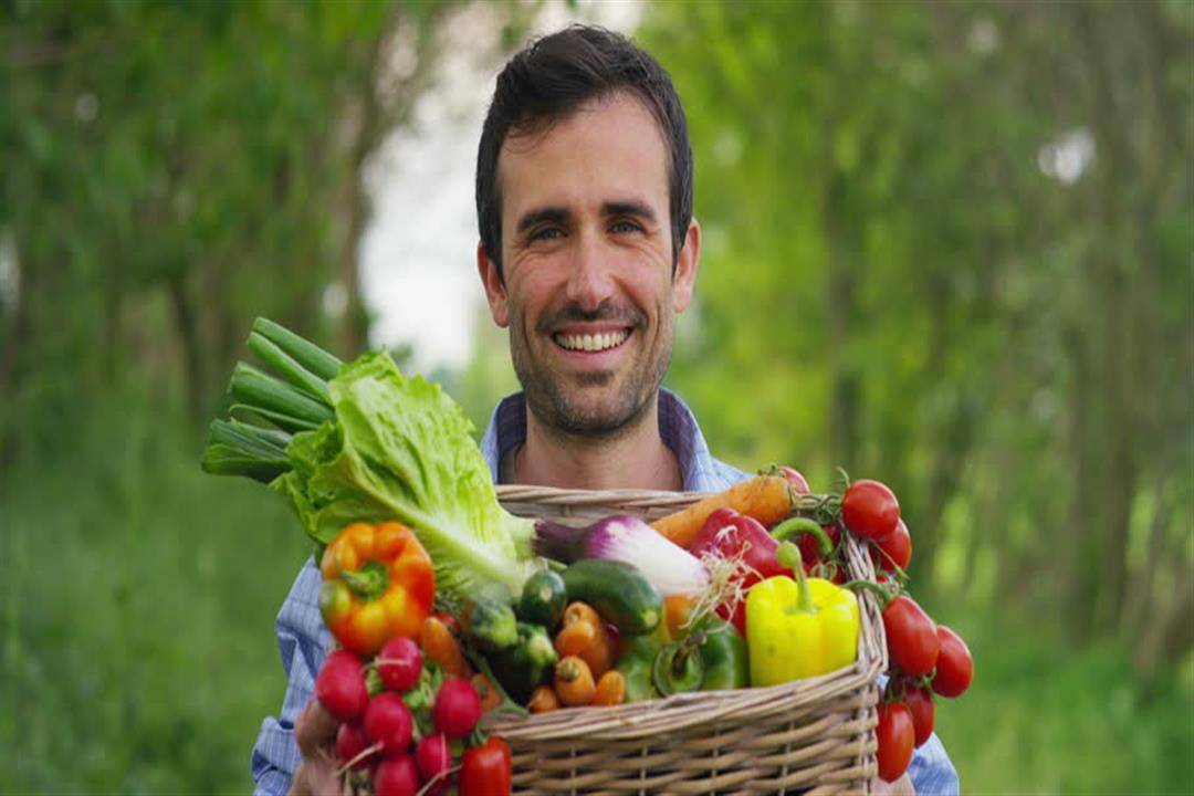 تعاني من انخفاض ضغط الدم في الجو الحار؟.. 10 أطعمة ومشروبات لتجنبه
