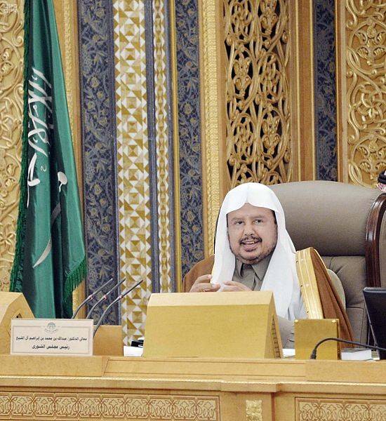 "الشورى" يطالب هيئة الاستثمار بالاهتمام بالمستثمر المحلي وتحفيز رأس المال السعودي للاستثمار المحلي والسعي لتشجيع الاستثمارات الوطنية