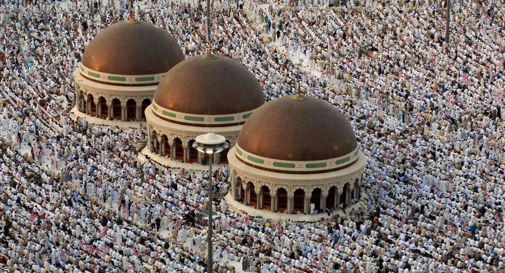حادثة مروعة... سطو مسلح على نساء معتمرات في السعودية