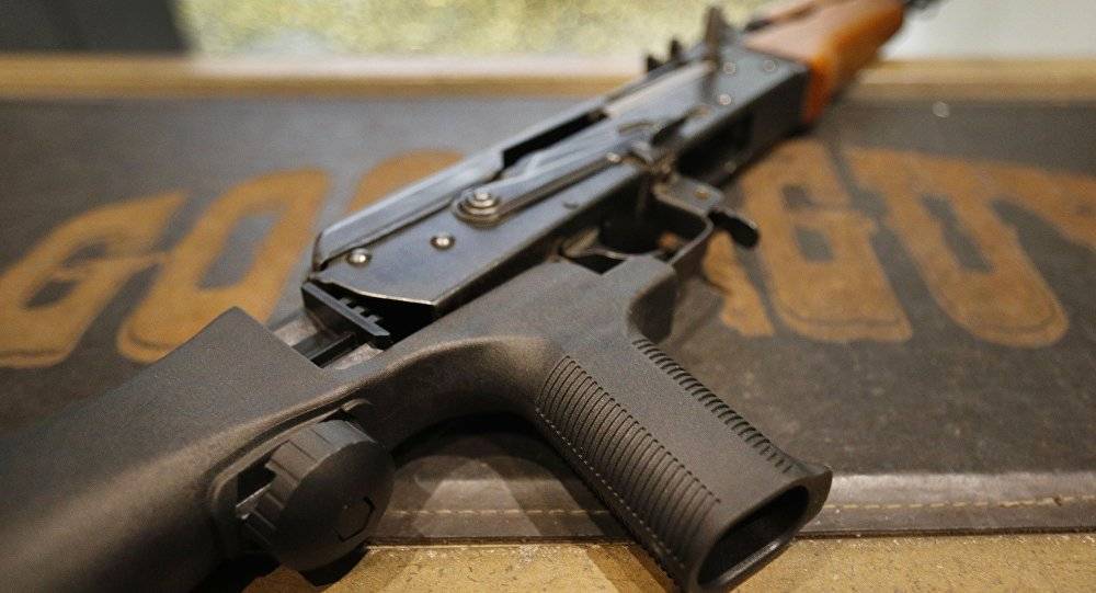 لأول مرة...عرض بندقية كلاشنيكوف الجديدة في أبو ظبي