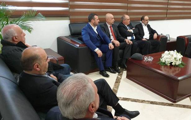 جبق لوفد مـن البقاع الـغربي :

الهدف الأهم لدينا هـو الـمُواطن