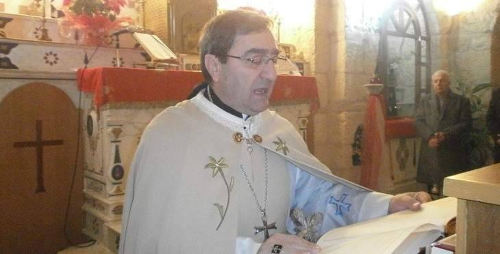 المطران خيرالله في قداس مار مارون: بقينا ثابتين رغم العواصف
