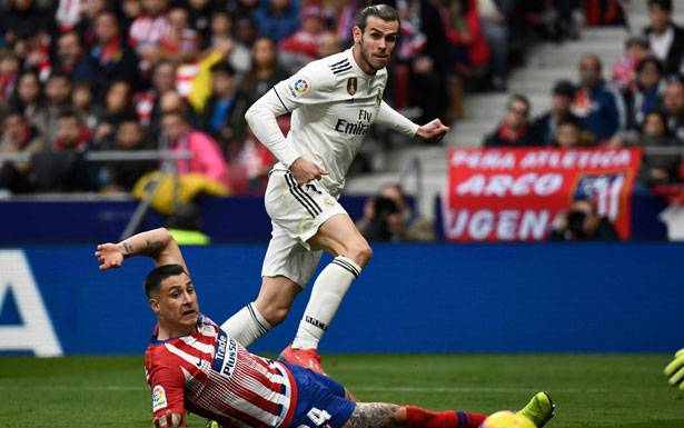 البطـولات الأوروبـيّة الـمحليّة فـي كرة الـقدم :
انتصارات لـريال مدريد ولـيفربـول ومان يونايـتد وأرسـنــال
