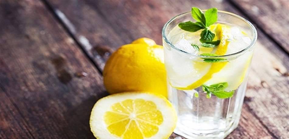 تعرّفوا إلى فوائد شرب الماء مع الحامض!