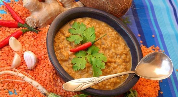 شوربة العدس.. طعام غني بالفوائد