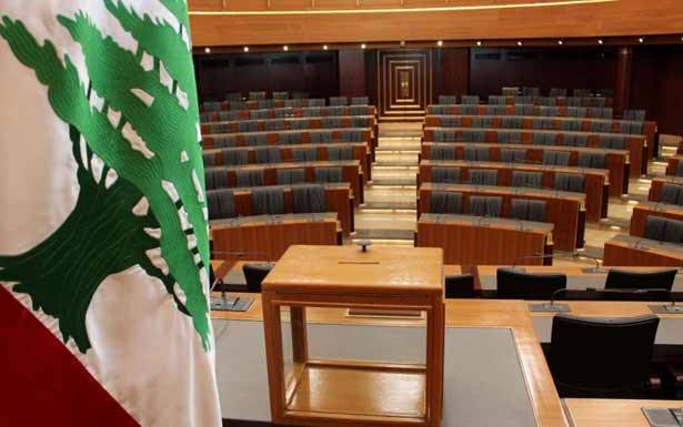 النظام السياسي يعطل الديموقراطية لحساب التوافقية السياسية