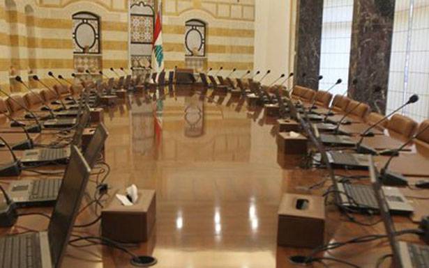جهود لنزع الألغام من أمام الحكومة...
ورشة المشاريع انطلقت قبل نيل الثقة