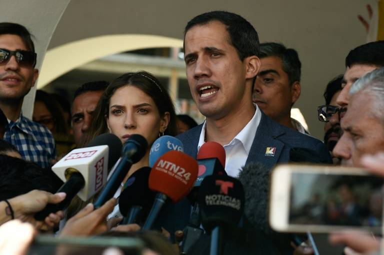 غوايدو يعلن أن المساعدة الانسانية ستدخل فنزويلا في 23 الجاري