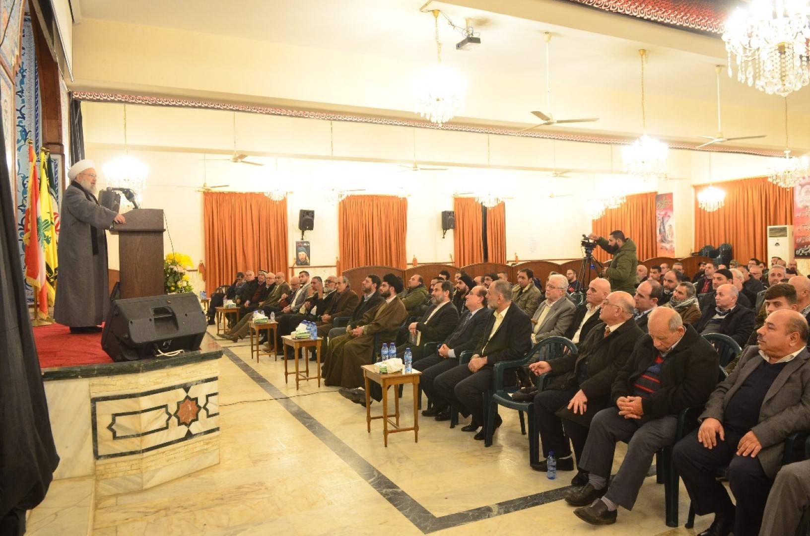 حزب الله ومركز الخميني يحييان ذكرى الثورة الإيرانية في الجية