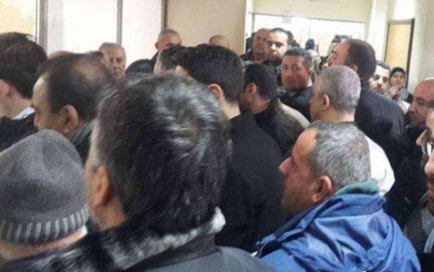المضمونون في طرابلس ما زالوا يعانون الذل والقهر
طوابير ينتظرون ساعات لتقديم معاملاتها في زمن التكنولوجيا