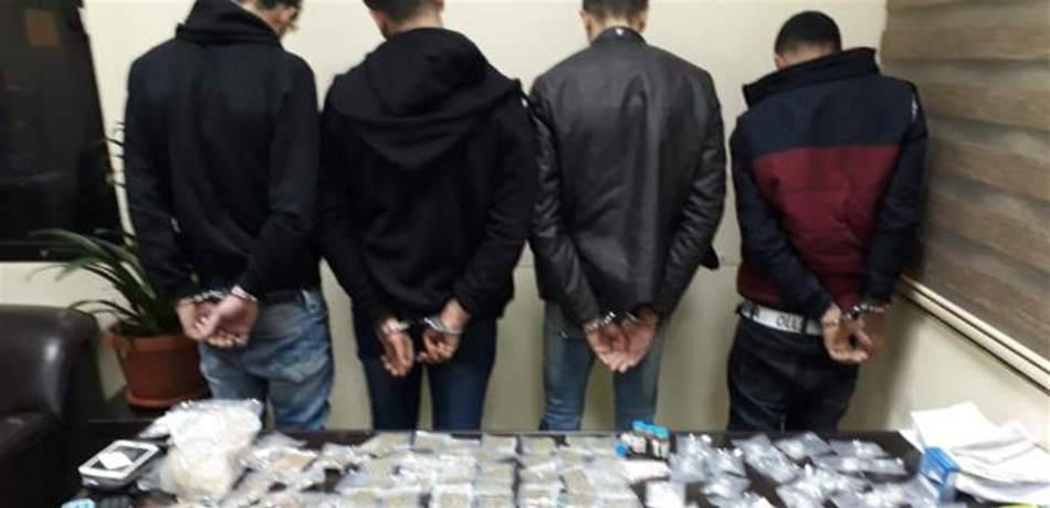 توقيف عدد من المروجين بعد دهم شقة لتخزين المخدرات في طريق الجديدة